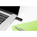 Изображение USB Flash 64Gb VERBATIM (49318) PinStripe USB 3.0 #3 Фото USB Flash 64Gb VERBATIM (49318) PinStripe USB 3.0 #3