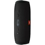 Изображение JBL Charge 3 Black (JBLCHARGE3BLK) портативная система 20Вт, Li-Ion аккум., водонепрониц. , мик., BT #2 Фото JBL Charge 3 Black (JBLCHARGE3BLK) портативная система 20Вт, Li-Ion аккум., водонепрониц. , мик., BT #2