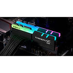 Изображение DDR-4 2шт x 16GB 4400МГц G.Skill Trident Z RGB (F4-4400C19D-32GTZR) #2 Фото DDR-4 2шт x 16GB 4400МГц G.Skill Trident Z RGB (F4-4400C19D-32GTZR) #2