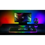 Фото Коврик для мышки RAZER Strider Chroma black (RZ02-04490100-R3M1) #3